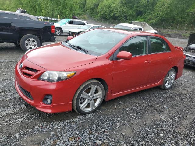  TOYOTA COROLLA 2013 Czerwony