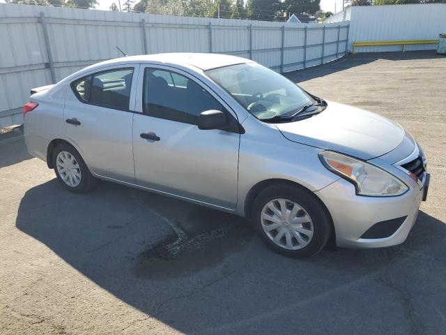 Седаны NISSAN VERSA 2015 Серебристый