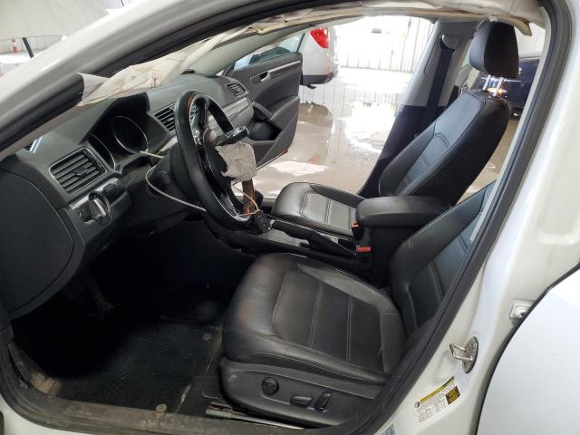  VOLKSWAGEN PASSAT 2018 Biały