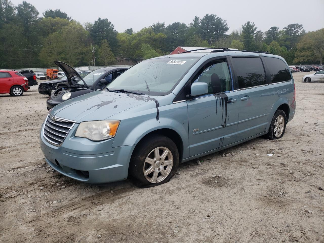 2008 Chrysler Town & Country Touring за продажба в Mendon, MA - Vandalism