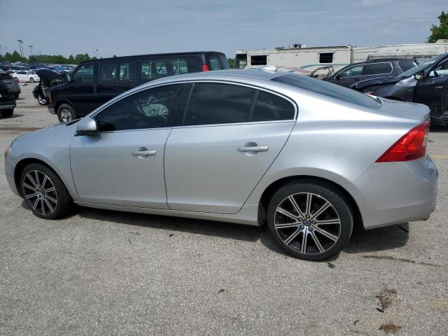 Седани VOLVO S60 2015 Сріблястий