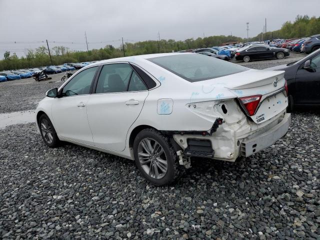  TOYOTA CAMRY 2017 Белый