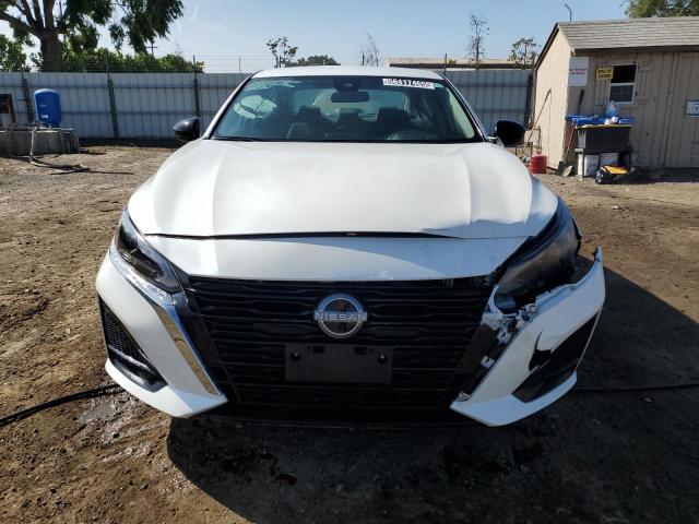  NISSAN ALTIMA 2024 Білий