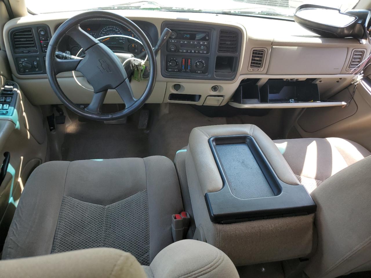 2004 Chevrolet Tahoe K1500 VIN: 1GNEK13V54R161353 Lot: 56913835