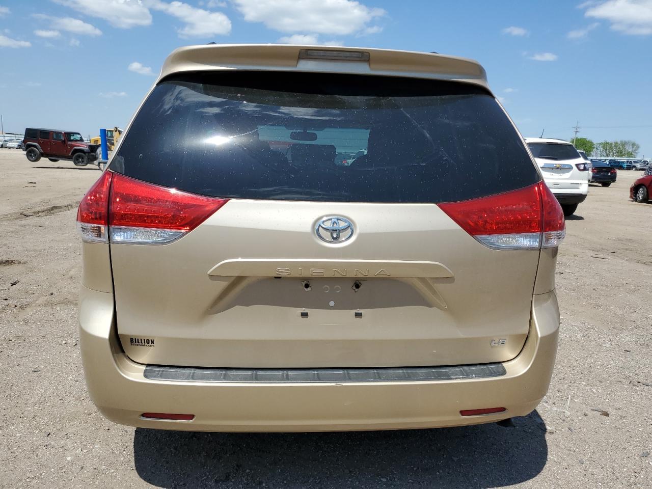 2013 Toyota Sienna Le VIN: 5TDKK3DC7DS345750 Lot: 56458125