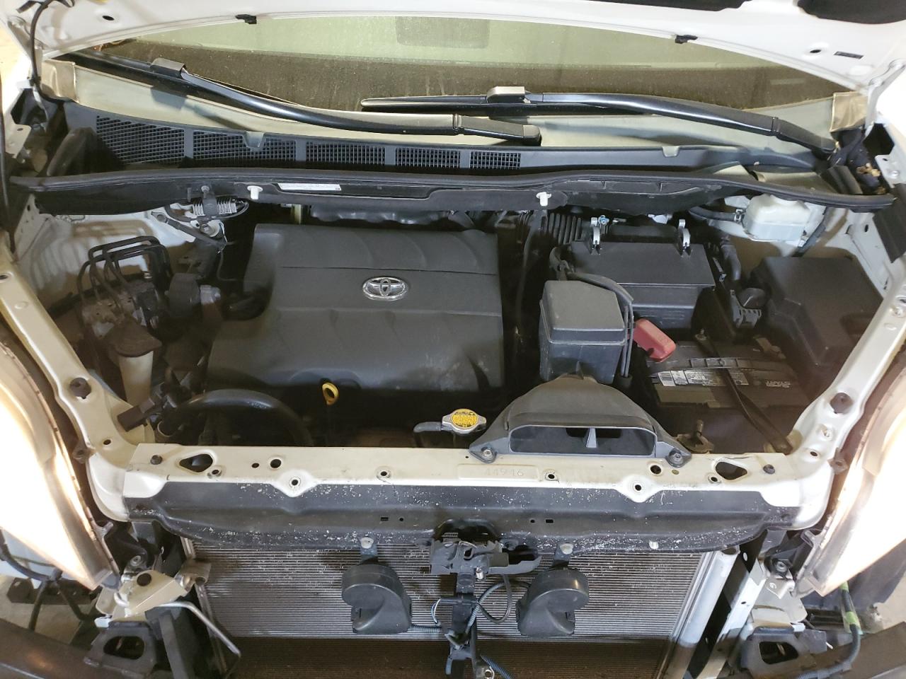 5TDYK3DC6BS113261 2011 Toyota Sienna Xle