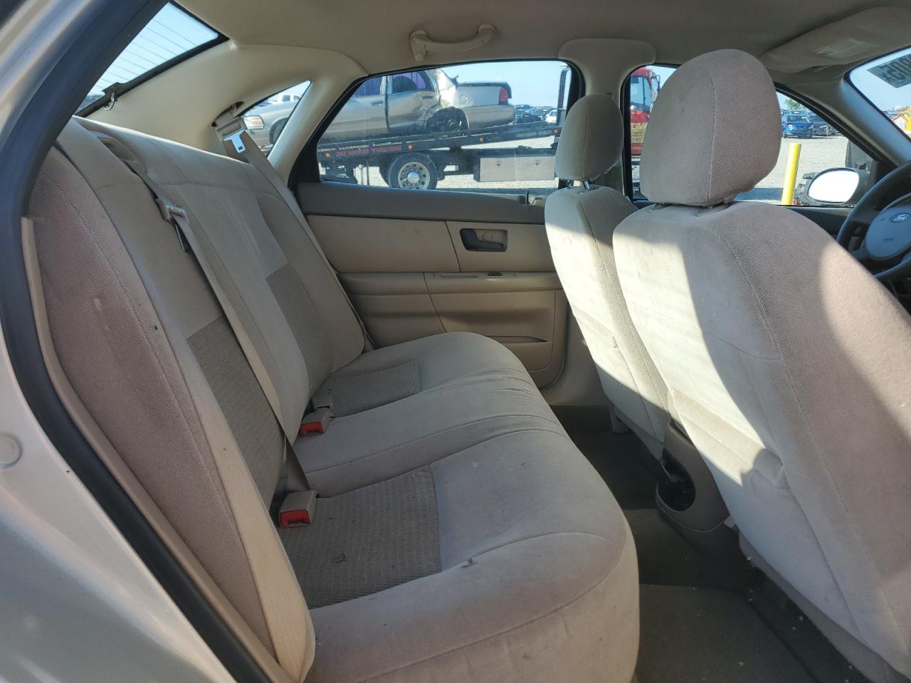 2005 Ford Taurus Se VIN: 1FAFP53UX5A255280 Lot: 57103805