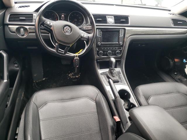 Sedans VOLKSWAGEN PASSAT 2016 Czarny