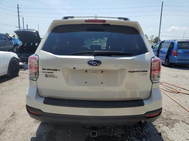 SUBARU FORESTER 2017 Белый