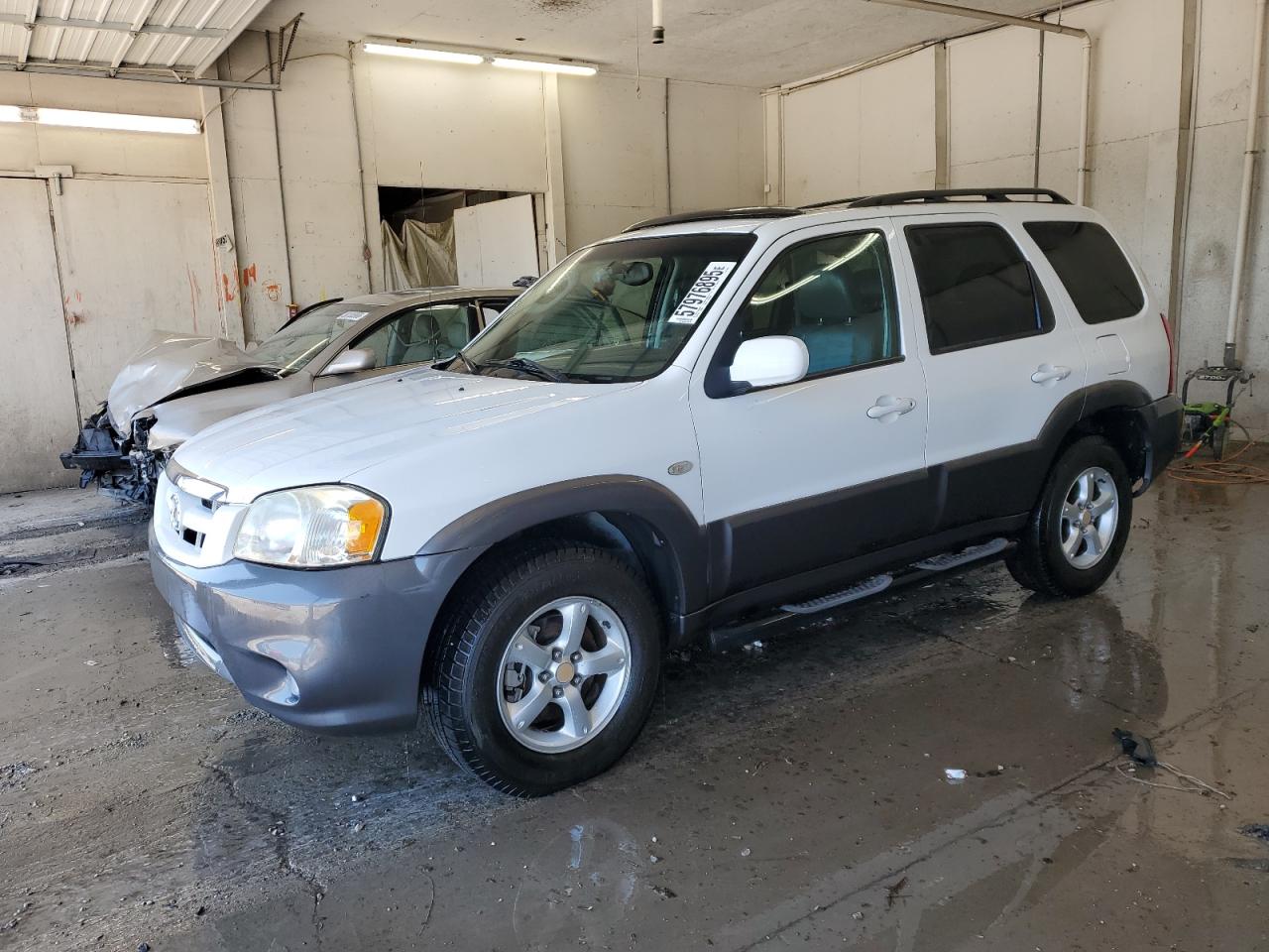 2005 Mazda Tribute S