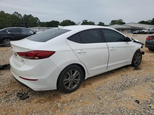  HYUNDAI ELANTRA 2018 Biały