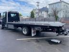 2015 Hino 258/268  zu verkaufen in Mendon, MA - Normal Wear