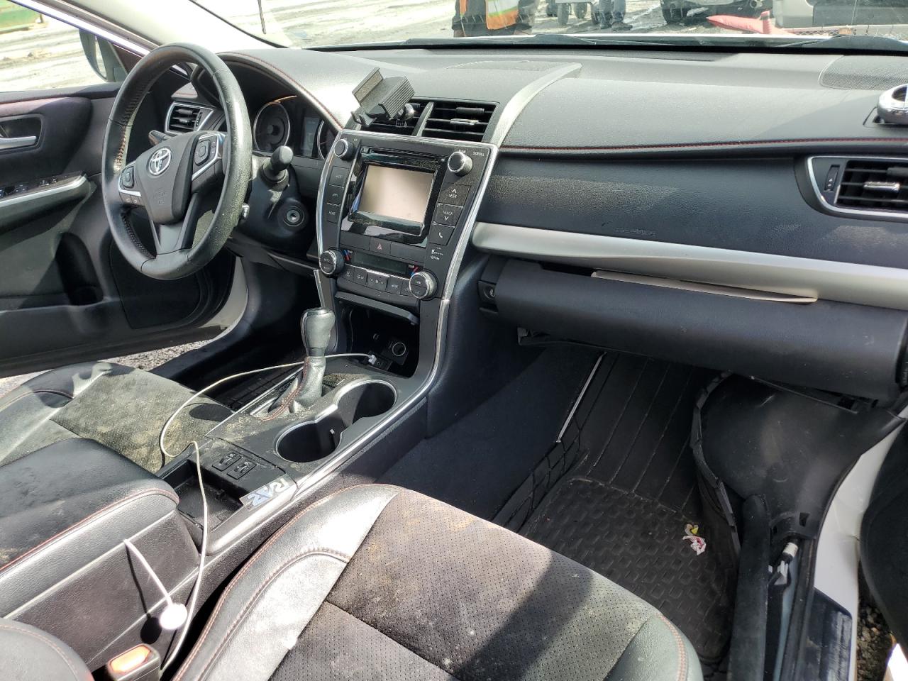 2015 Toyota Camry Le VIN: 4T1BF1FK3FU077268 Lot: 59143735