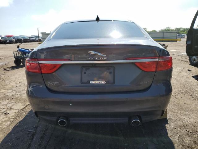 Sedans JAGUAR XF 2016 Szary