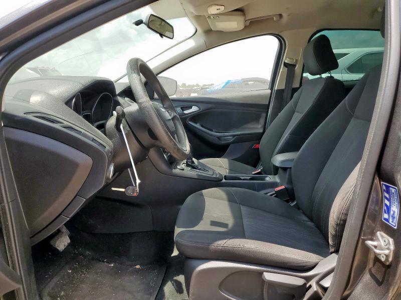 Sedans FORD FOCUS 2015 Szary