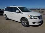2011 Volkswagen Routan Se en Venta en Bakersfield, CA - Front End