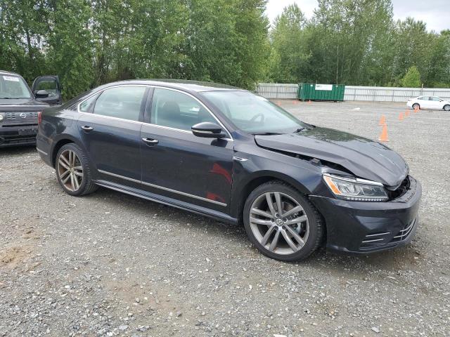  VOLKSWAGEN PASSAT 2017 Черный