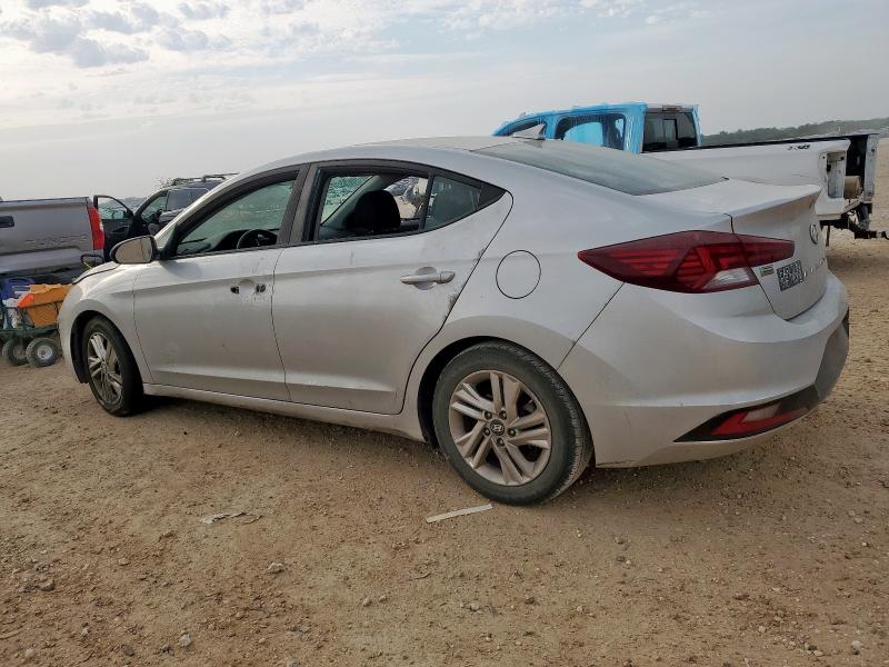  HYUNDAI ELANTRA 2019 Серебристый