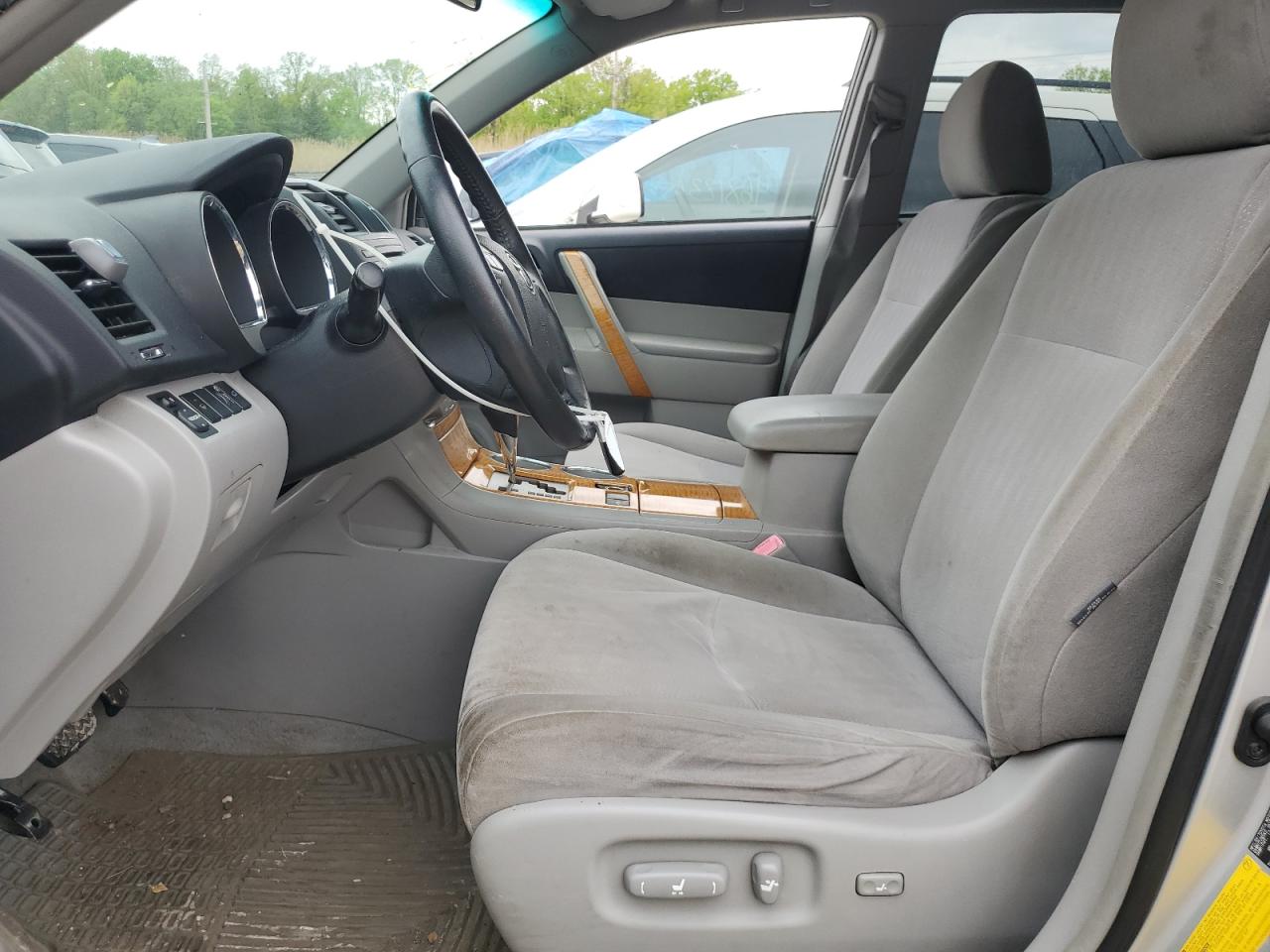 2009 Toyota Highlander Hybrid VIN: JTEEW41A692036419 Lot: 56902875