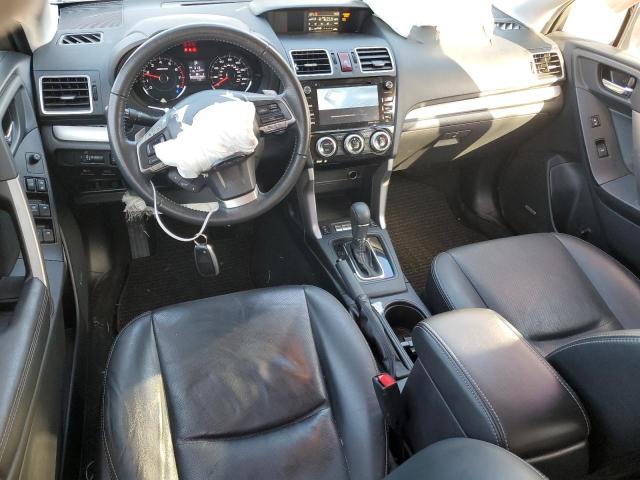  SUBARU FORESTER 2016 Серебристый