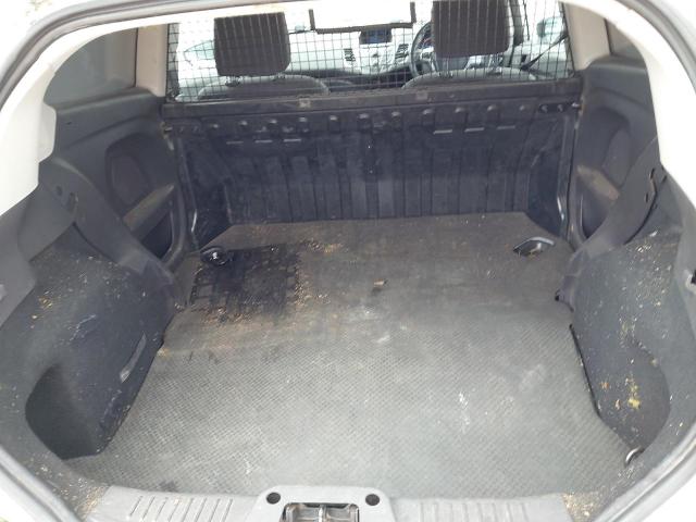 2013 FORD FIESTA BAS