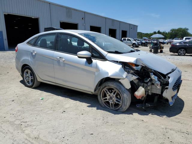  FORD FIESTA 2019 Srebrny