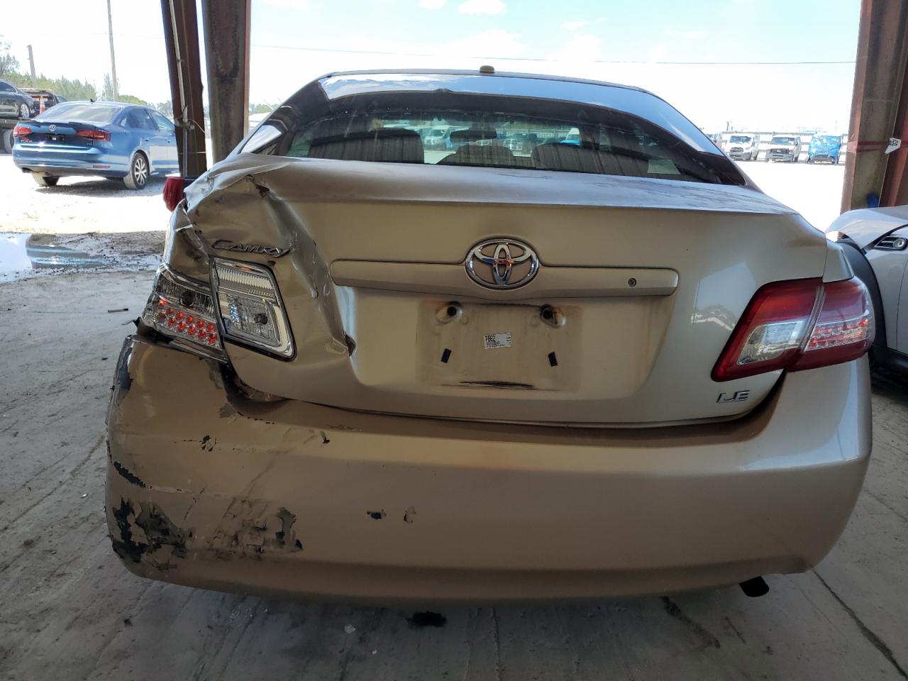 2010 Toyota Camry Base VIN: 4T1BF3EKXAU116783 Lot: 56628485