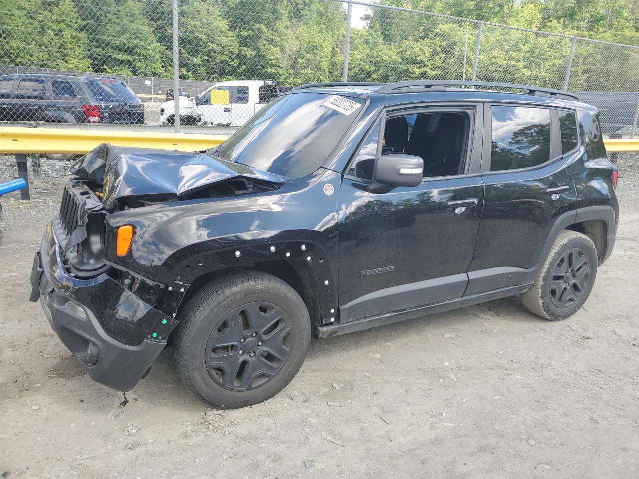 Waldorf, MD에서 판매 중인 2017 Jeep Renegade Trailhawk - Front End