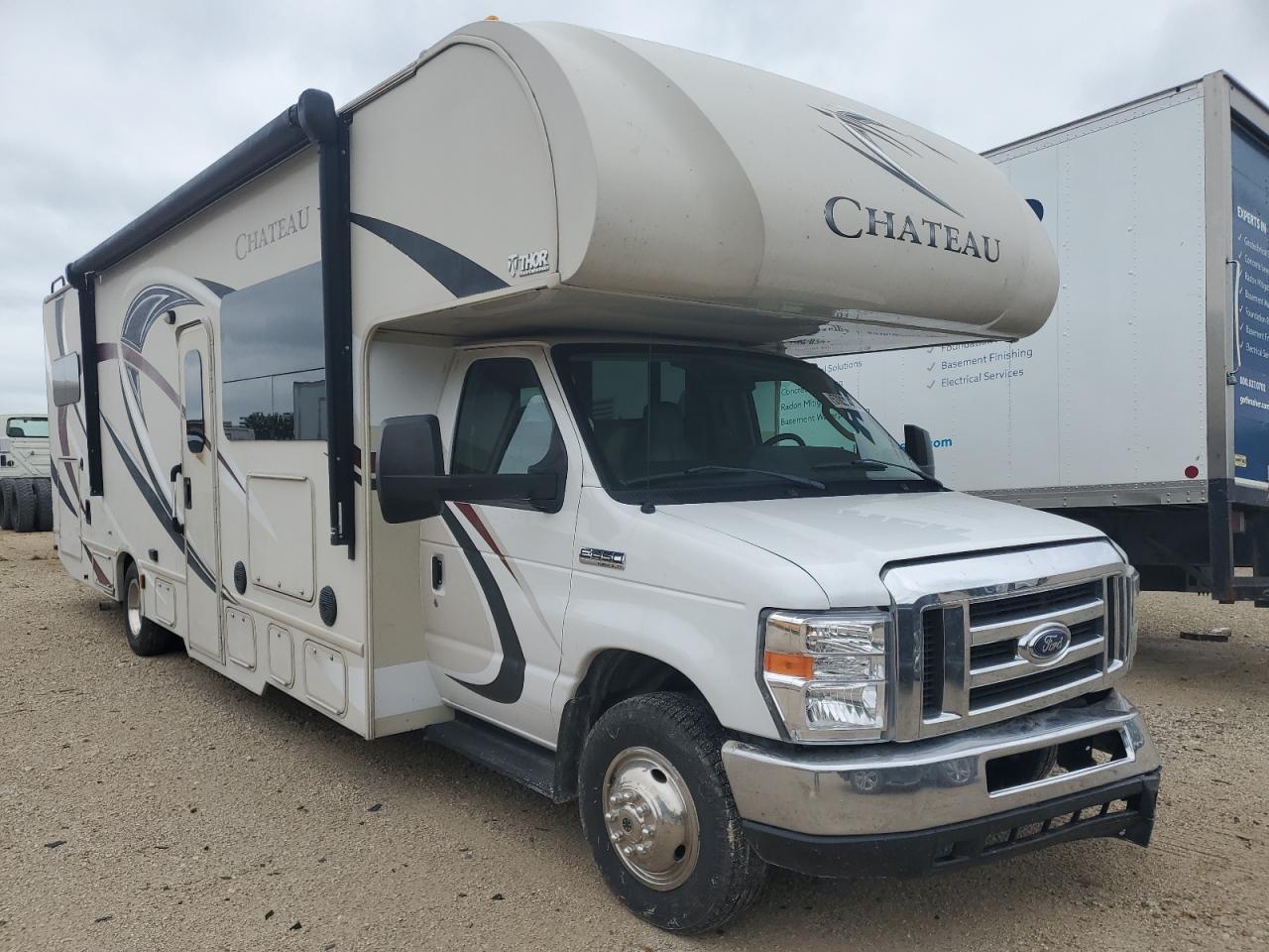 2017 Ford Econoline E450 Super Duty Cutaway Van იყიდება Kansas City-ში, KS - Front End
