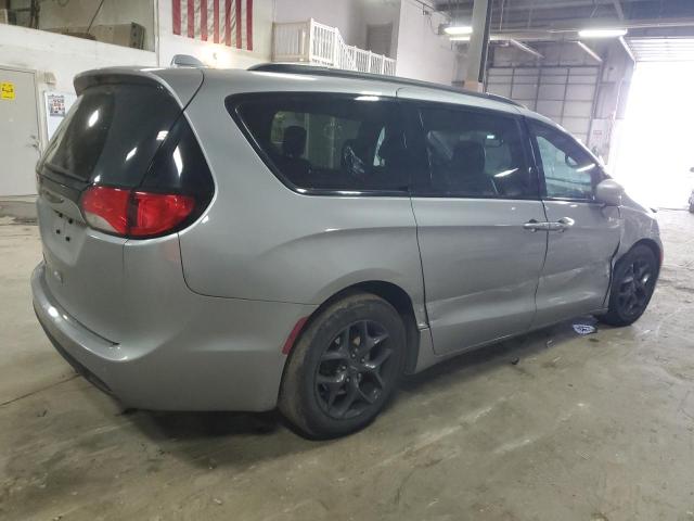  CHRYSLER PACIFICA 2019 Srebrny