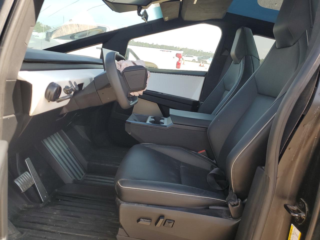 2024 Tesla Cybertruck VIN: 7G2CEHED3RA000771 Lot: 54770895