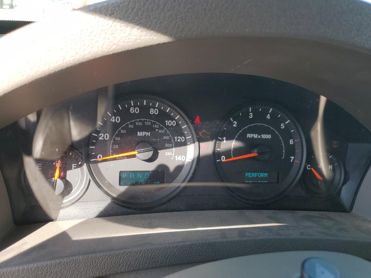 2005 Jeep Grand Cherokee Laredo VIN: 1J4HS48N85C545495 Lot: 56294135