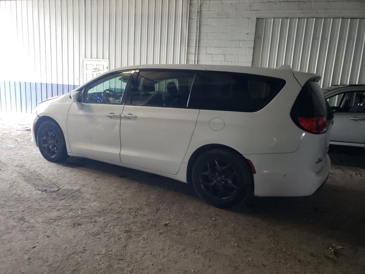 2019 Chrysler Pacifica Touring Plus white null flexible 2C4RC1FG3KR593869 photo #3