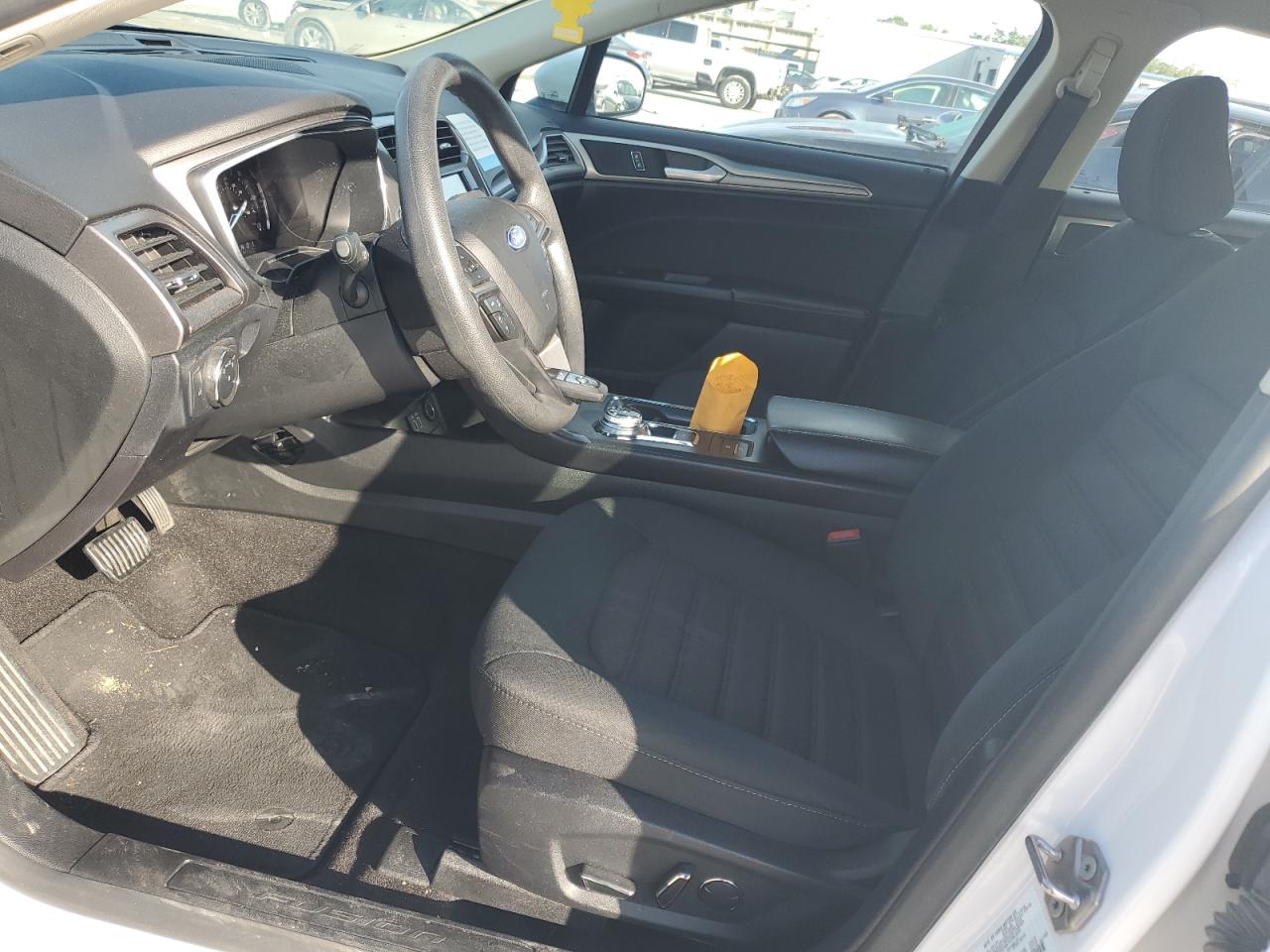 2020 Ford Fusion Se VIN: 3FA6P0LU9LR262369 Lot: 54032575