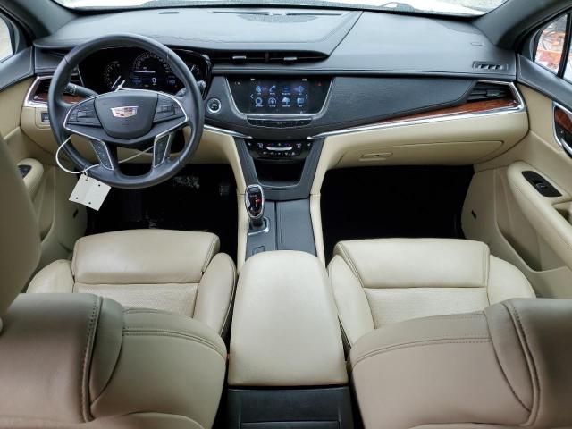Parquets CADILLAC XT5 2017 Biały