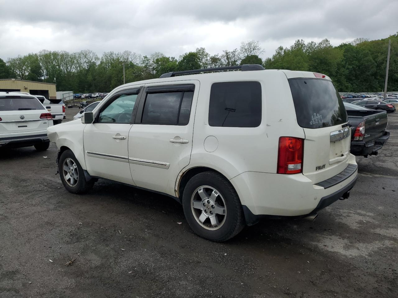 2011 Honda Pilot Touring VIN: 5FNYF4H92BB046168 Lot: 57095615
