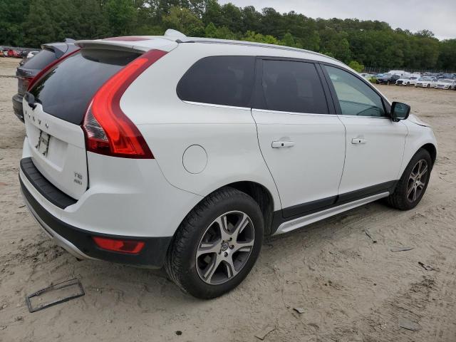 Parquets VOLVO XC60 2012 Biały