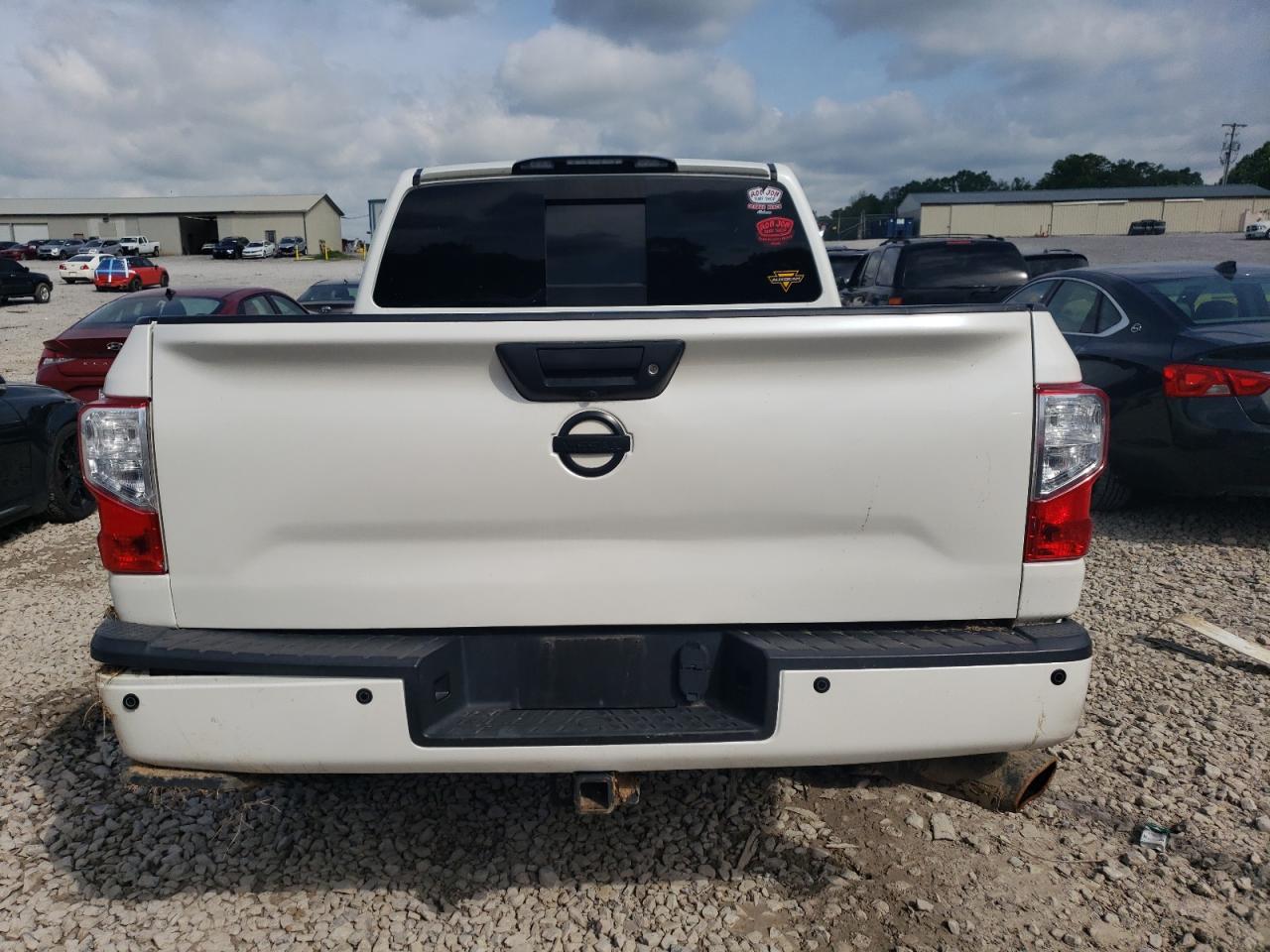 2017 Nissan Titan Sv VIN: 1N6AA1E5XHN566626 Lot: 55854255