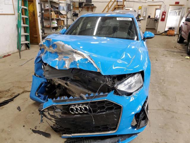  AUDI A4 2022 Синий