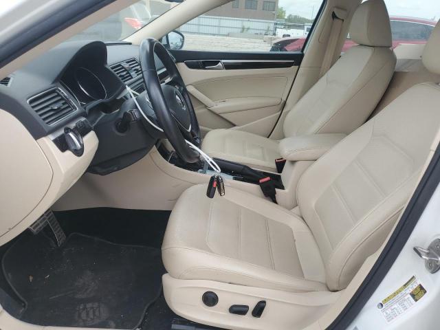  VOLKSWAGEN PASSAT 2019 White