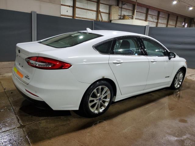  FORD FUSION 2019 Белый