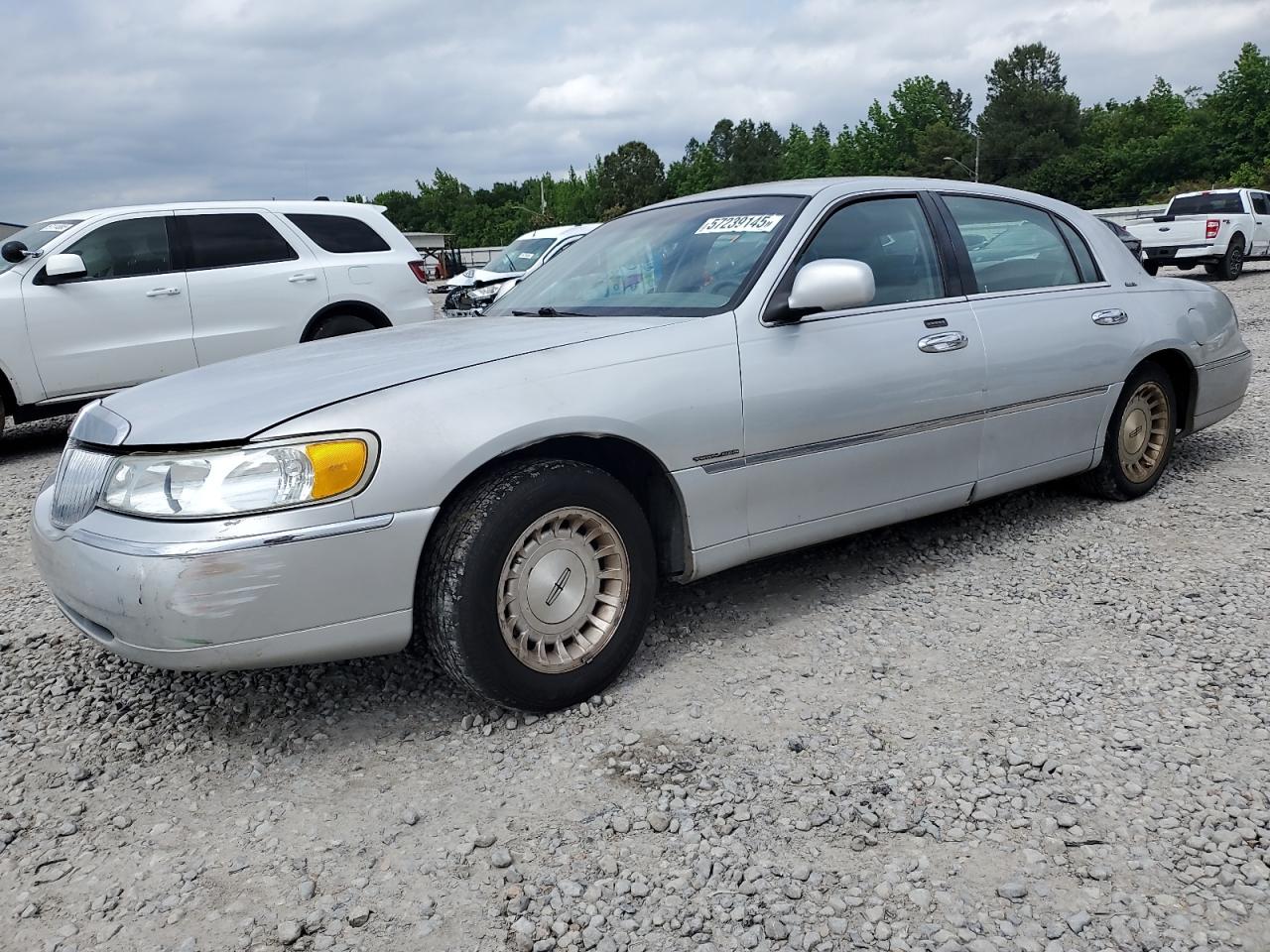 1999 Lincoln Town Car Executive en Venta en Memphis, TN - Side