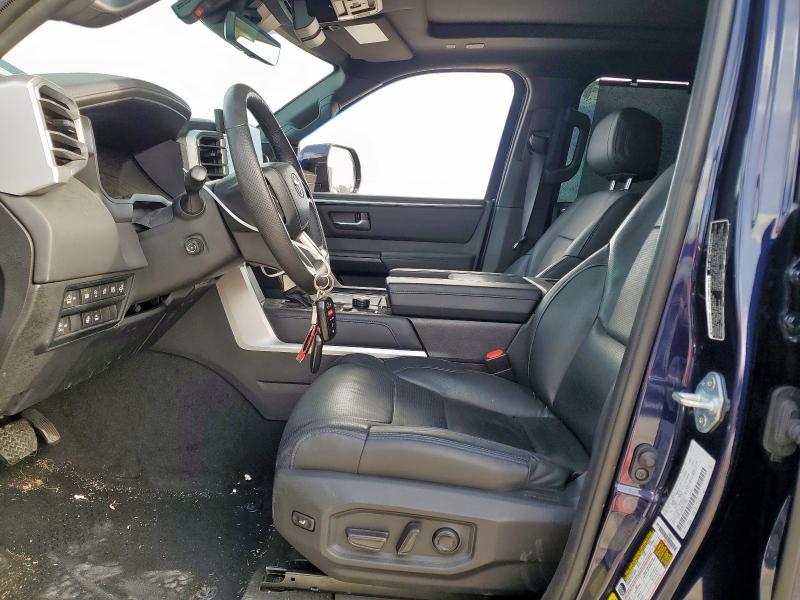  TOYOTA TUNDRA 2023 Синій