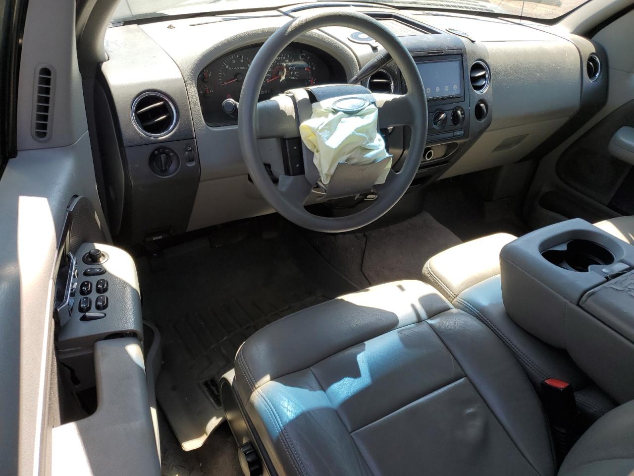 2006 Ford F150 VIN: 1FTRX12W16KB12359 Lot: 58303155