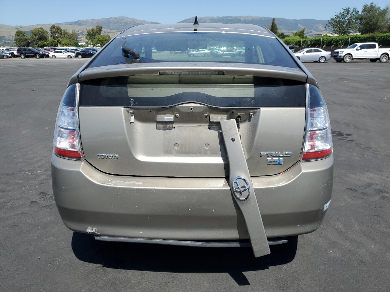 2005 Toyota Prius VIN: JTDKB20U153057637 Lot: 56238185