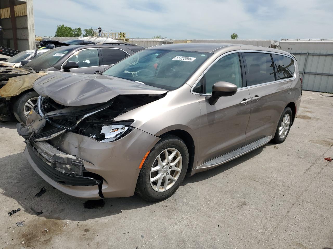 2017 Chrysler Pacifica Lx იყიდება Kansas City-ში, KS - All Over