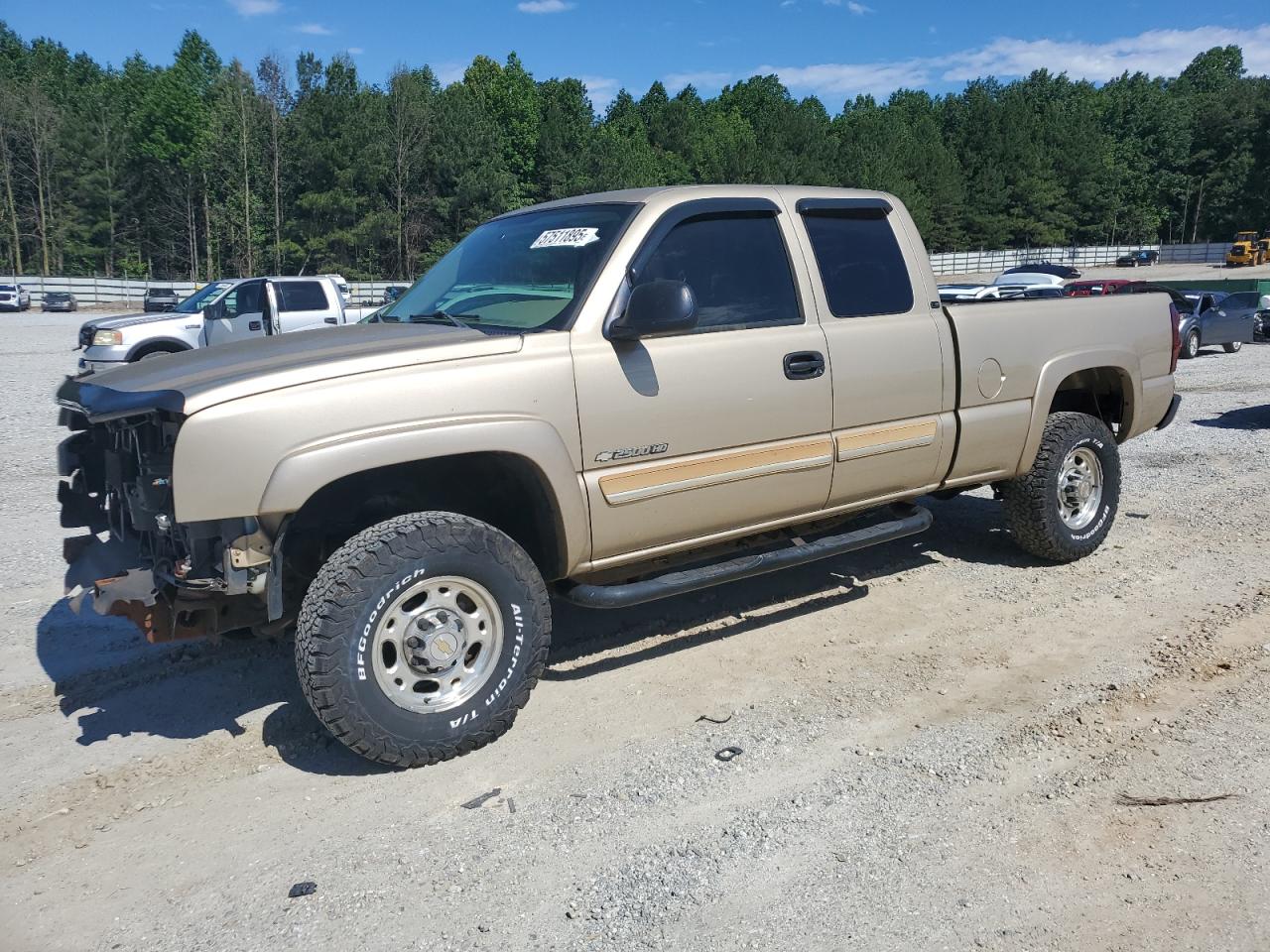 2004 Chevrolet Silverado C2500 Heavy Duty for Sale in Gainesville, GA - Rear End