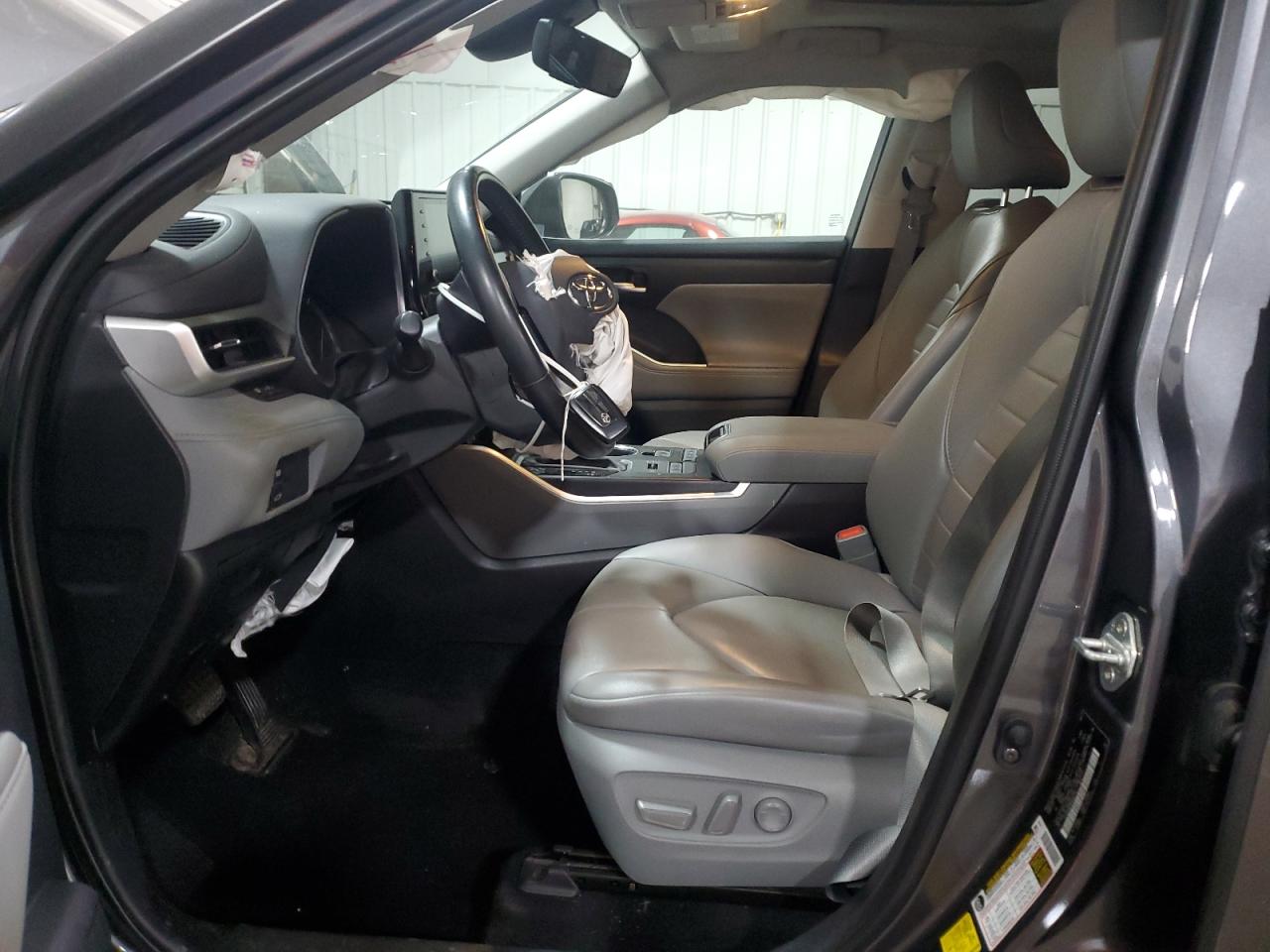 2021 Toyota Highlander Xle VIN: 5TDGZRBH5MS555752 Lot: 56575345