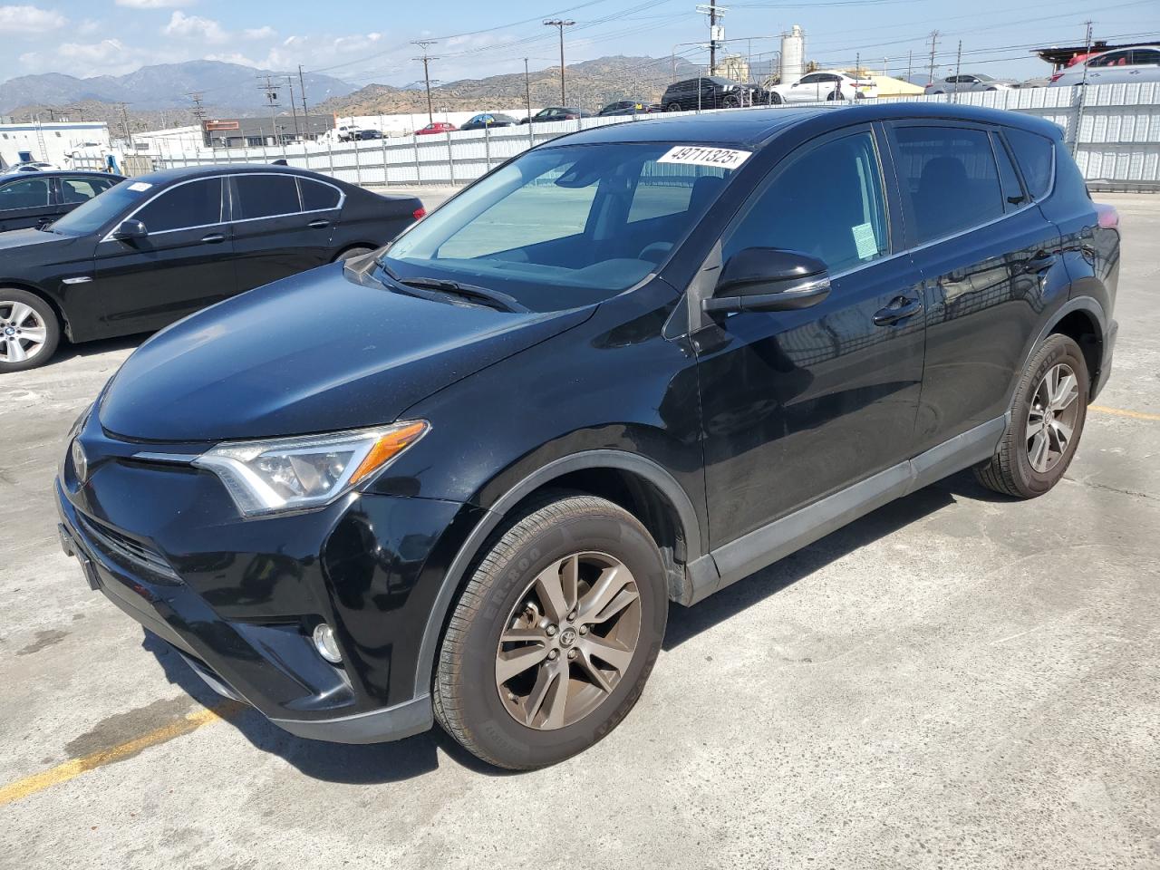 2017 Toyota Rav4 Xle VIN: 2T3WFREV6HW388442 Lot: 49711325