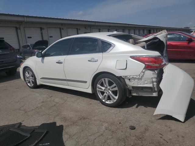 Sedans NISSAN ALTIMA 2015 White